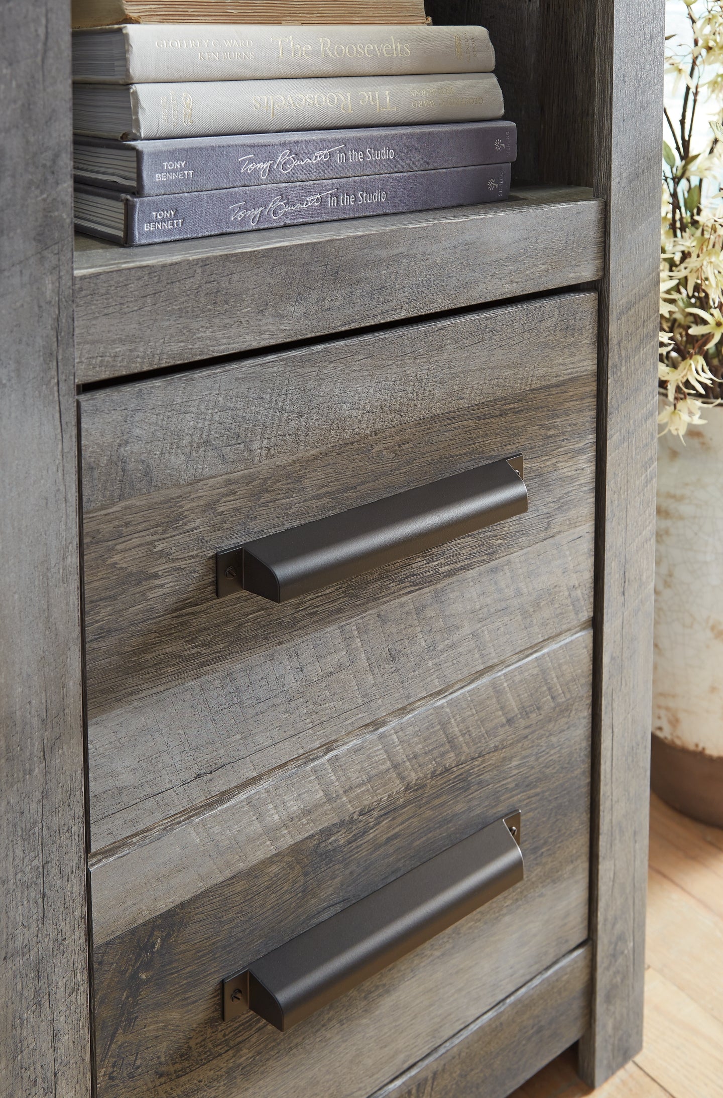 Wynnlow 4-Piece Entertainment Center at Walker Mattress and Furniture Locations in Cedar Park and Belton TX.