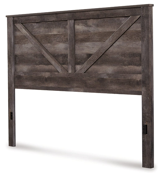 Wynnlow King Crossbuck Panel Bed with Mirrored Dresser, Chest and Nightstand at Walker Mattress and Furniture Locations in Cedar Park and Belton TX.
