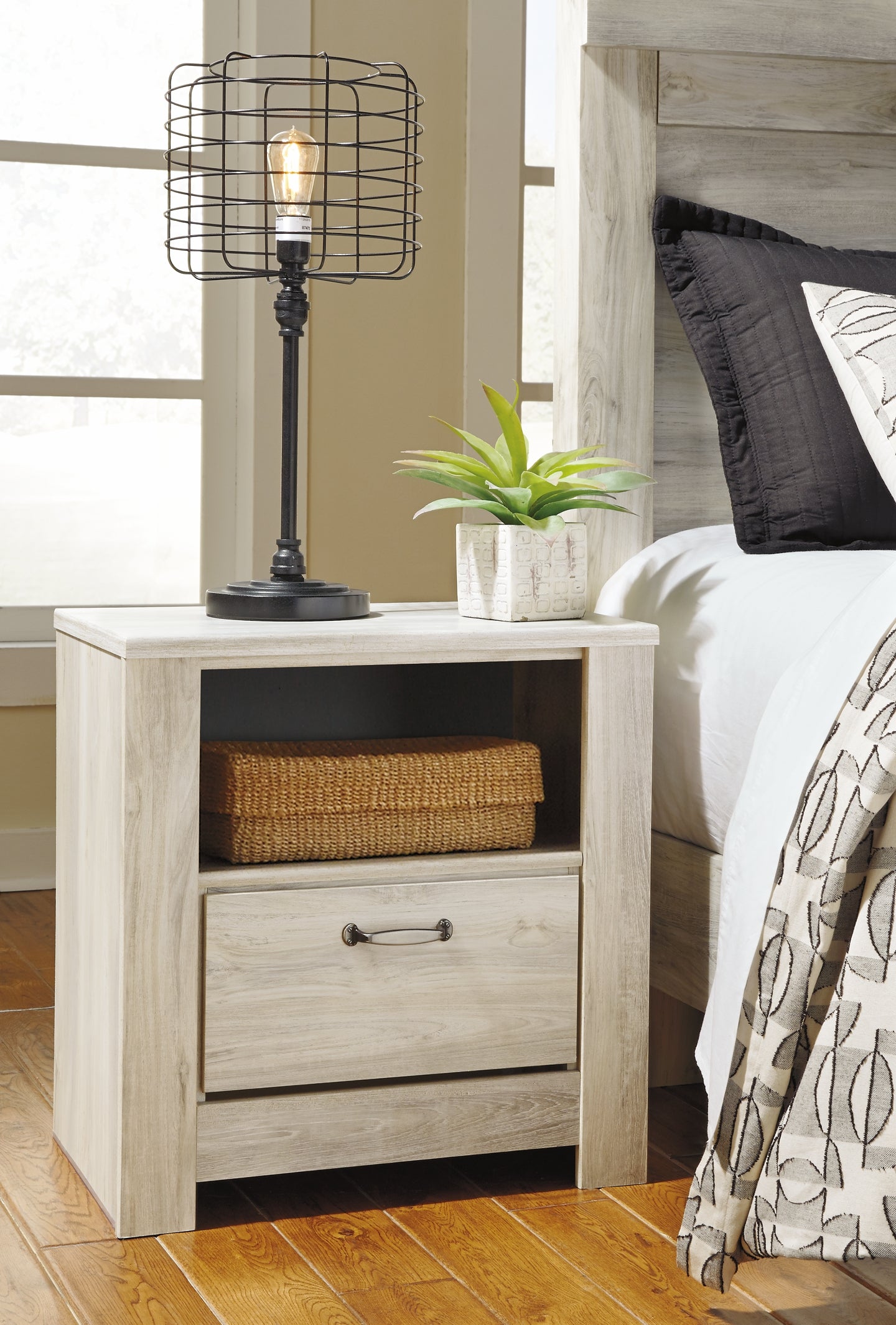 Bellaby Platform Bed With 2 Storage Drawers With Mirrored Dresser And 2 Nightstands