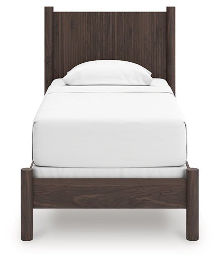 Pamytta Panel Bed