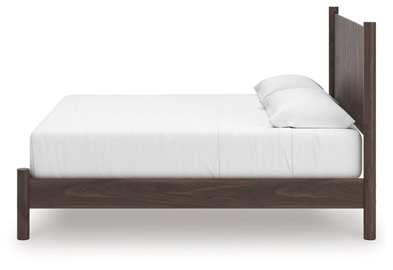 Pamytta Panel Platform Bed