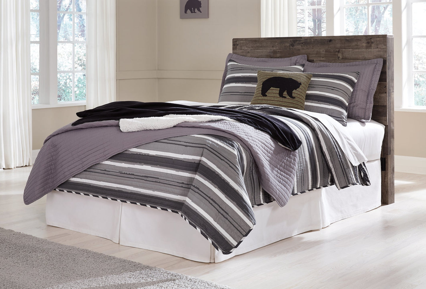 Derekson Full Panel Headboard with Mirrored Dresser, Chest and Nightstand at Walker Mattress and Furniture Locations in Cedar Park and Belton TX.