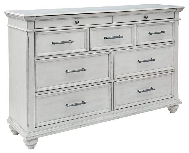 Kanwyn Dresser at Walker Mattress and Furniture Locations in Cedar Park and Belton TX.