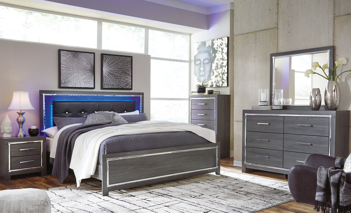 Lodanna Queen Panel Bed at Walker Mattress and Furniture Locations in Cedar Park and Belton TX.