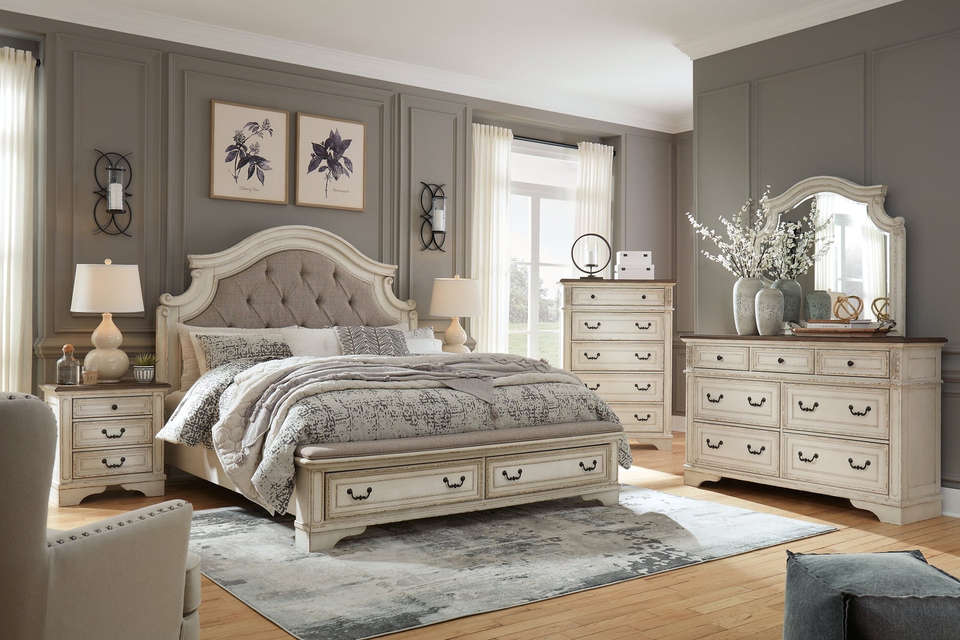 Realyn Queen Upholstered Bed with Mirrored Dresser at Walker Mattress and Furniture Locations in Cedar Park and Belton TX.