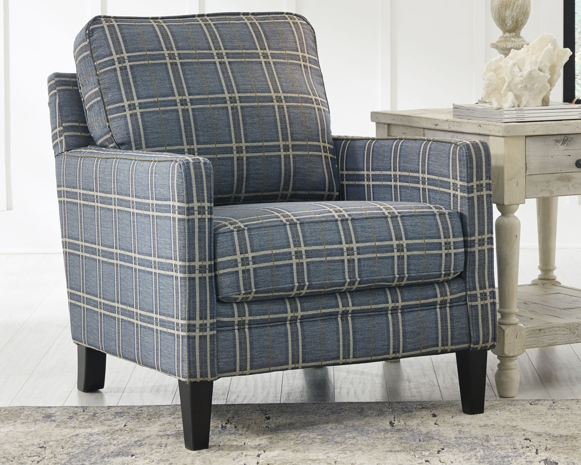 Traemore Chair and Ottoman at Walker Mattress and Furniture Locations in Cedar Park and Belton TX.