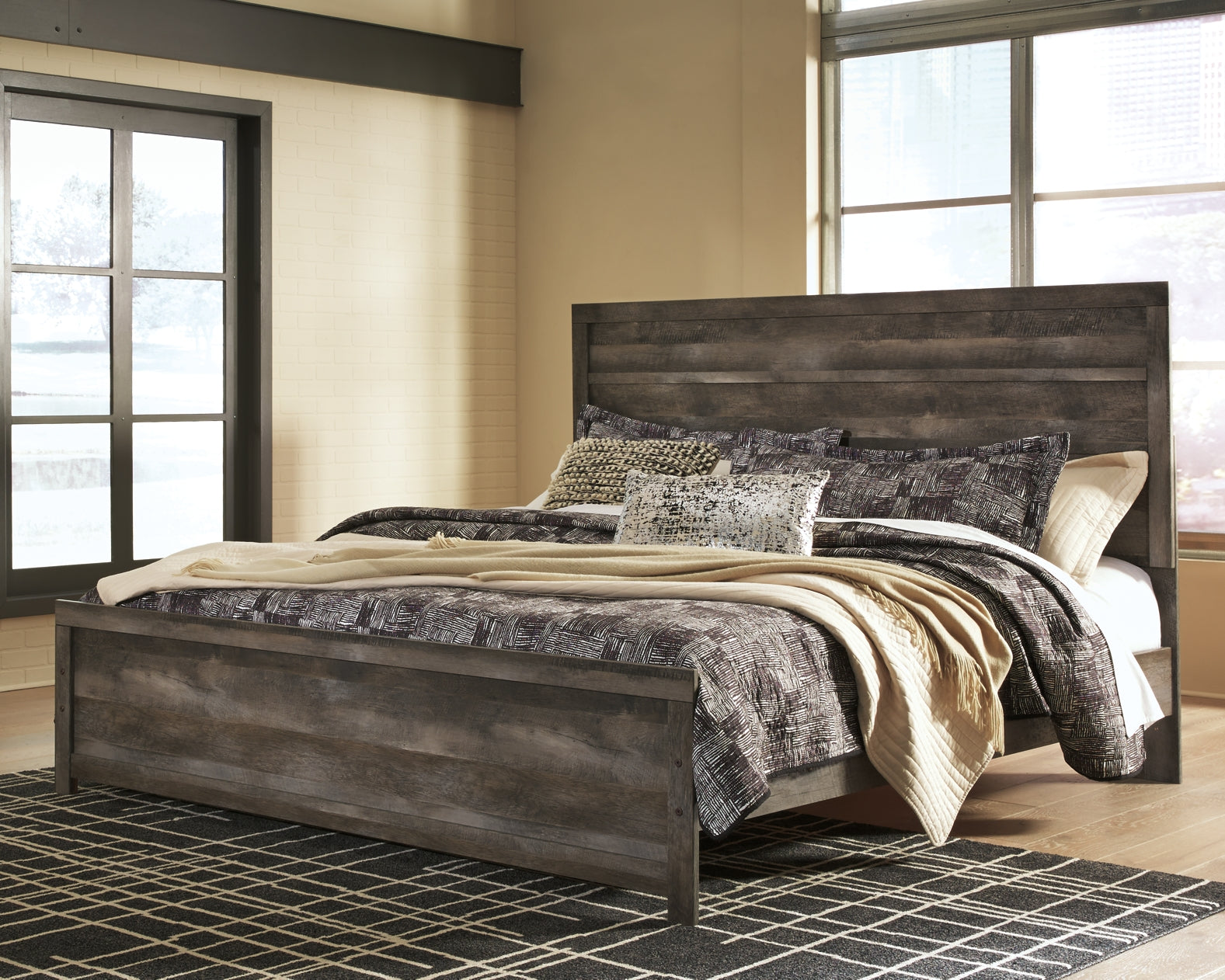Wynnlow King Panel Bed with Mirrored Dresser, Chest and Nightstand at Walker Mattress and Furniture Locations in Cedar Park and Belton TX.
