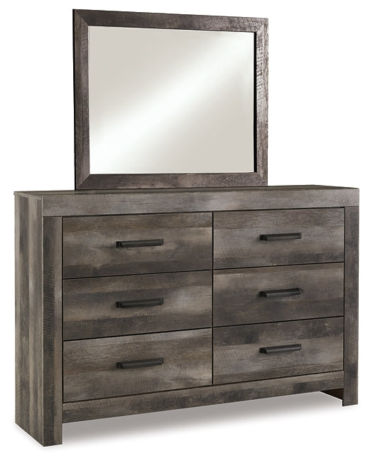 Wynnlow King Panel Bed with Mirrored Dresser and Nightstand at Walker Mattress and Furniture Locations in Cedar Park and Belton TX.