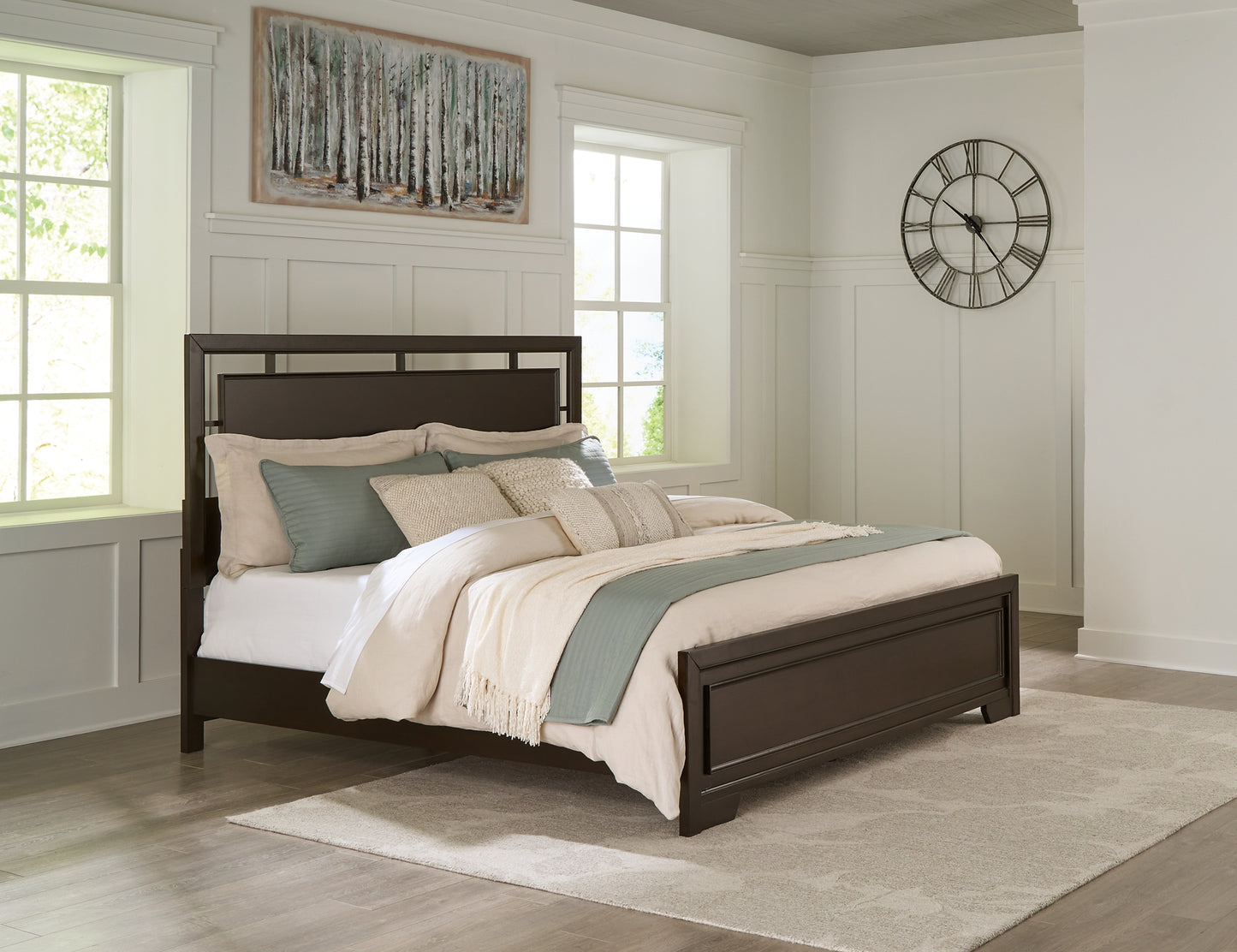 Covetown King Panel Bed with Mirrored Dresser and Chest