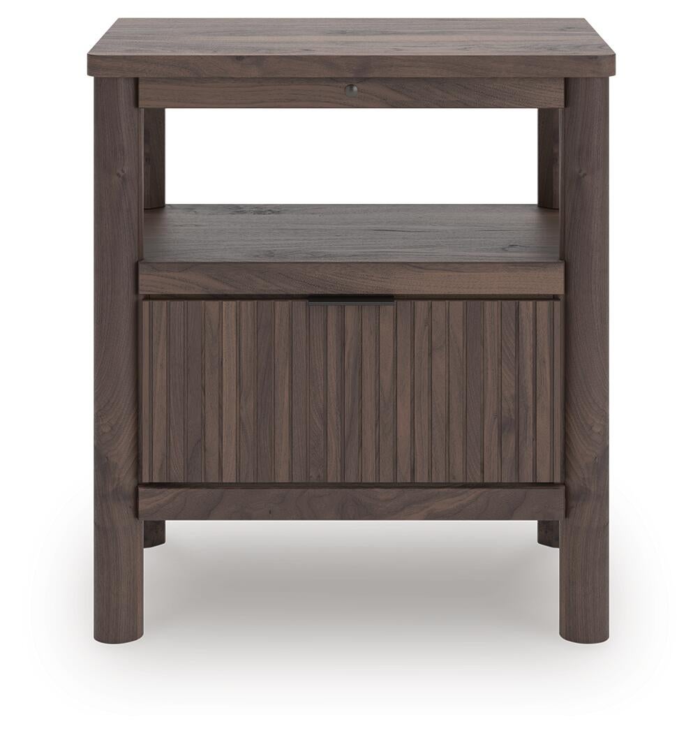 Pamytta Queen Upholstered Panel Bed, Dresser, Mirror and Nightstand