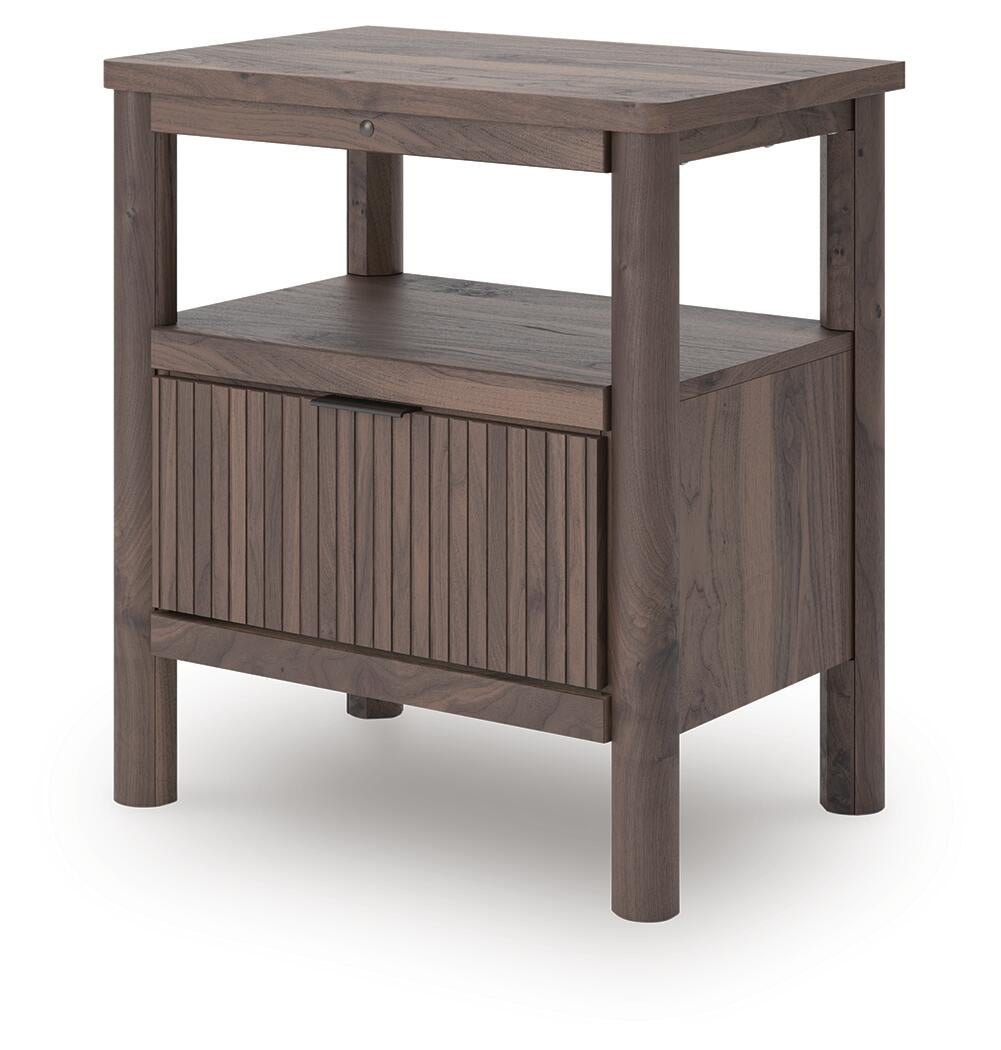 Pamytta Queen Upholstered Panel Bed, Dresser, Mirror and Nightstand