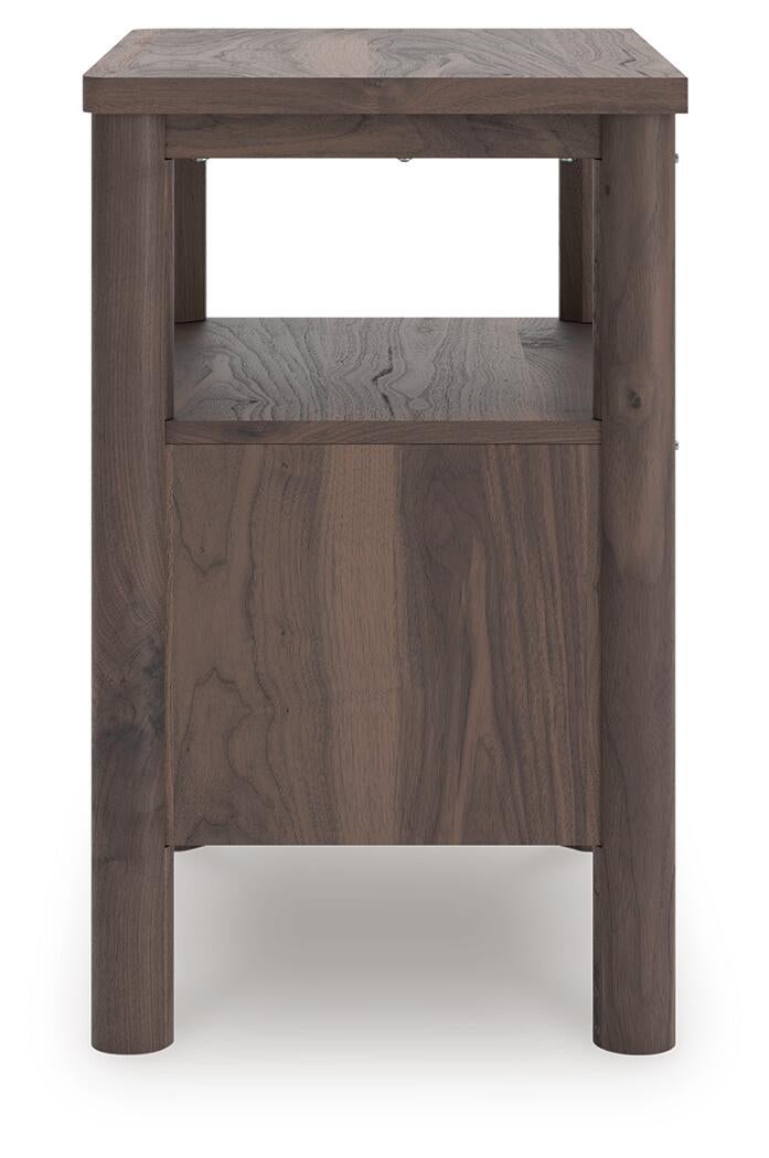 Pamytta Queen Upholstered Panel Bed, Dresser, Mirror and Nightstand