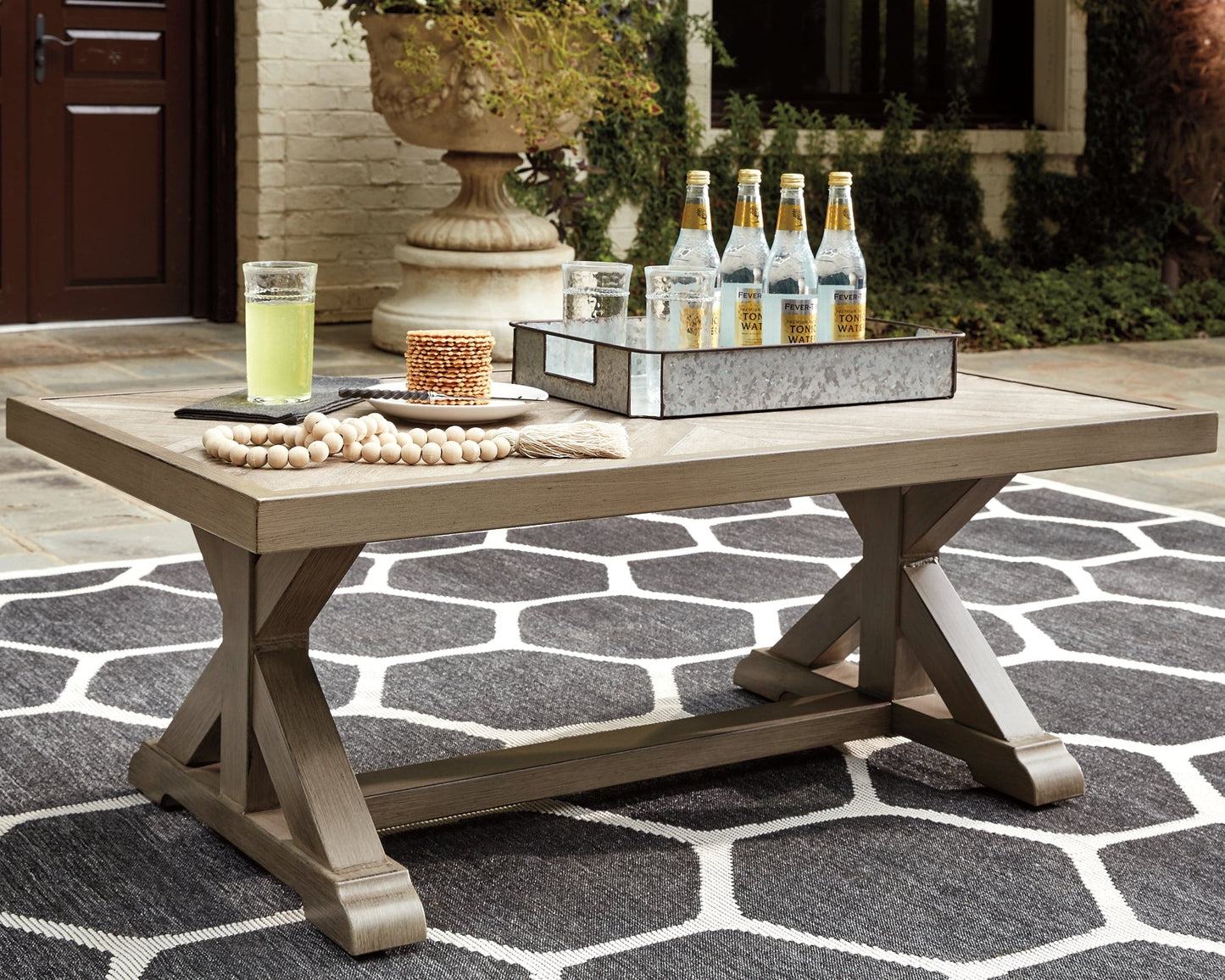 Beachcroft Rectangular Cocktail Table at Walker Mattress and Furniture Locations in Cedar Park and Belton TX.