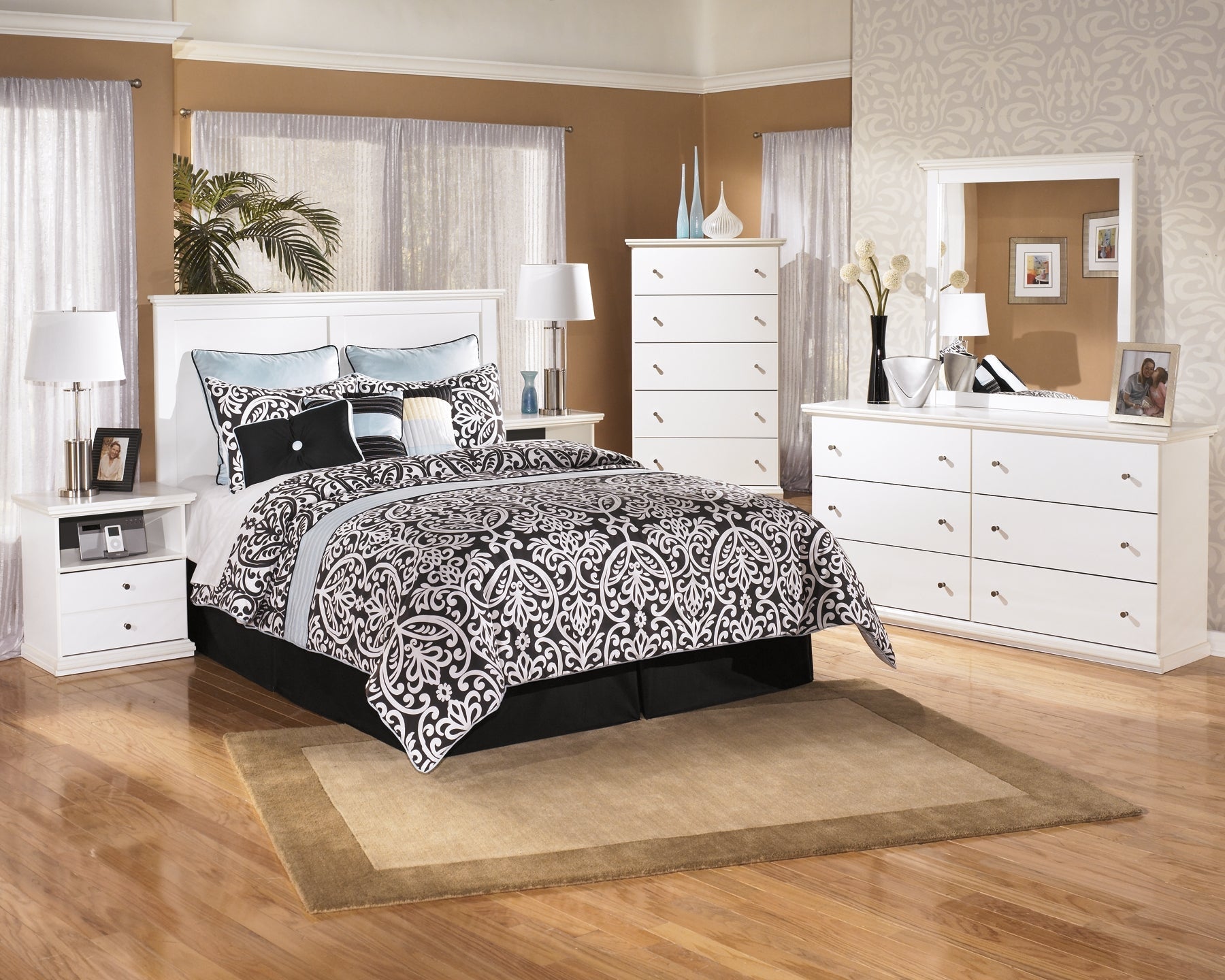 Bostwick Shoals Five Drawer Chest at Walker Mattress and Furniture Locations in Cedar Park and Belton TX.