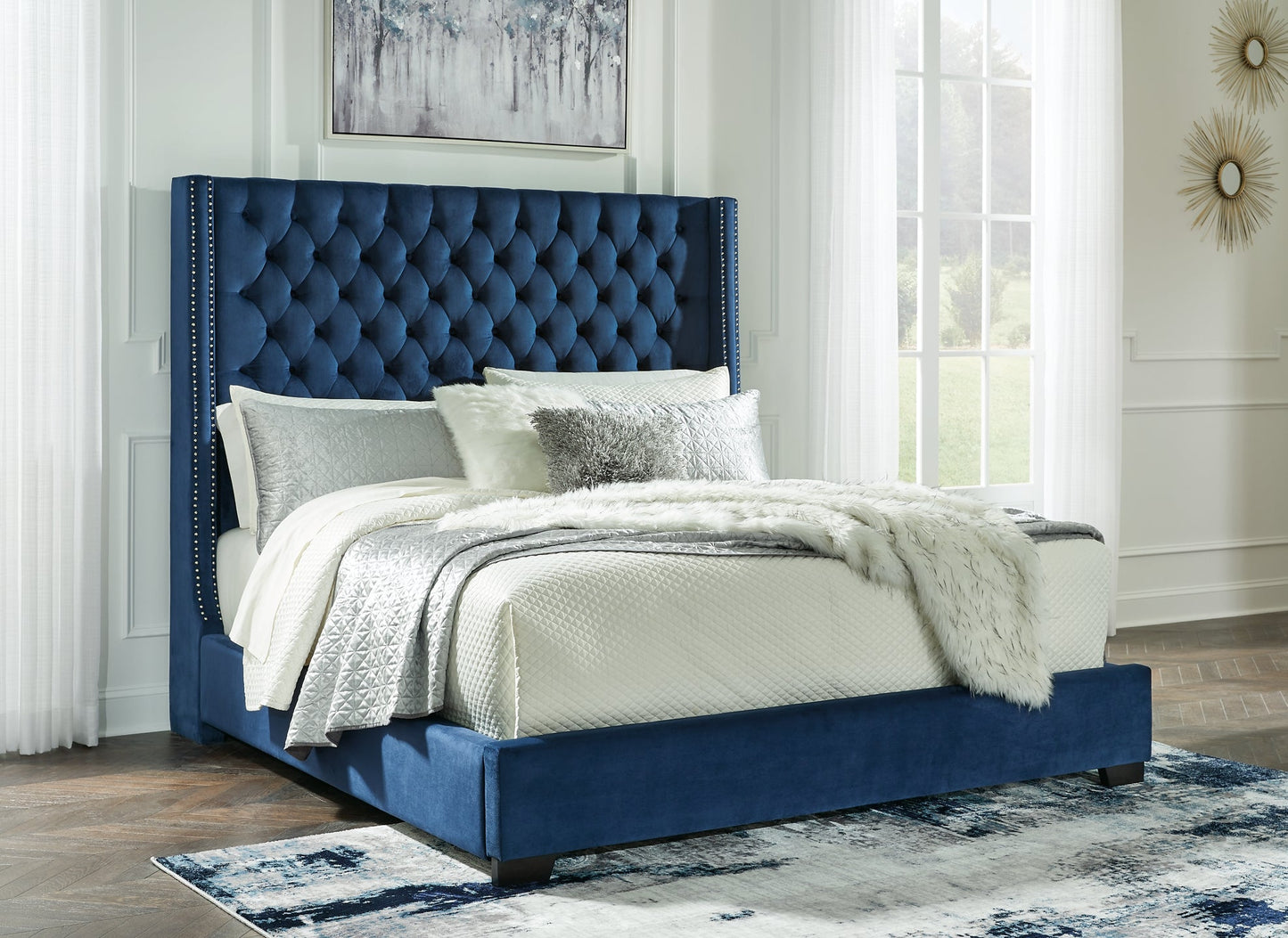 Coralayne King Upholstered Bed with Dresser at Walker Mattress and Furniture Locations in Cedar Park and Belton TX.