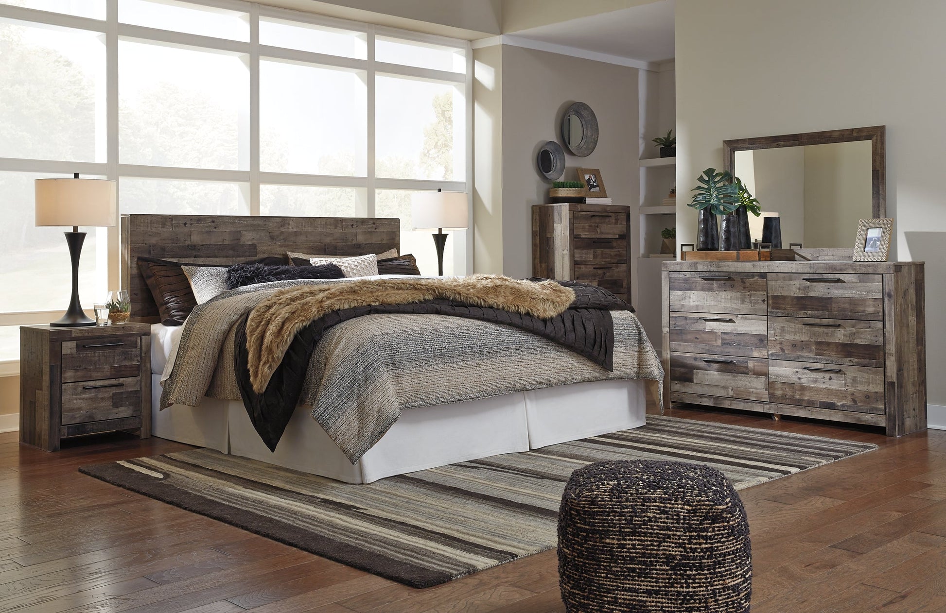 Derekson Six Drawer Dresser at Walker Mattress and Furniture Locations in Cedar Park and Belton TX.