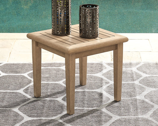 Gerianne Square End Table at Walker Mattress and Furniture Locations in Cedar Park and Belton TX.