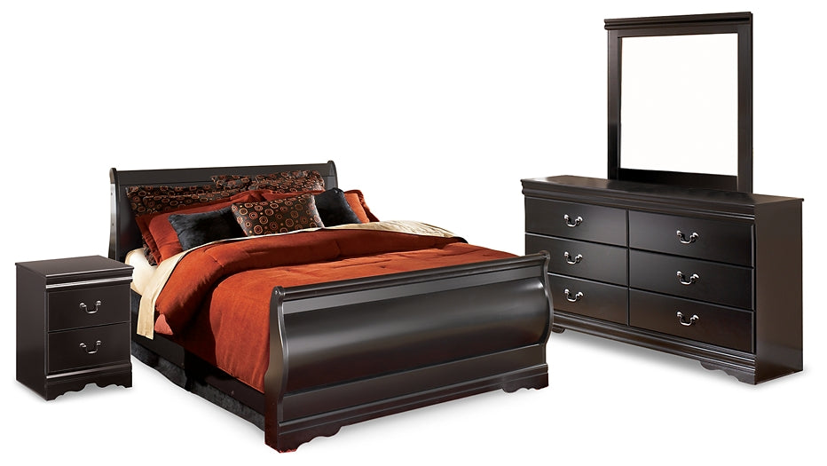 Huey Vineyard Full Sleigh Bed with Mirrored Dresser and Nightstand at Walker Mattress and Furniture Locations in Cedar Park and Belton TX.