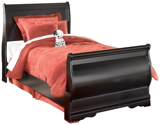 Huey Vineyard Twin Sleigh Bed with Mirrored Dresser, Chest and Nightstand at Walker Mattress and Furniture Locations in Cedar Park and Belton TX.