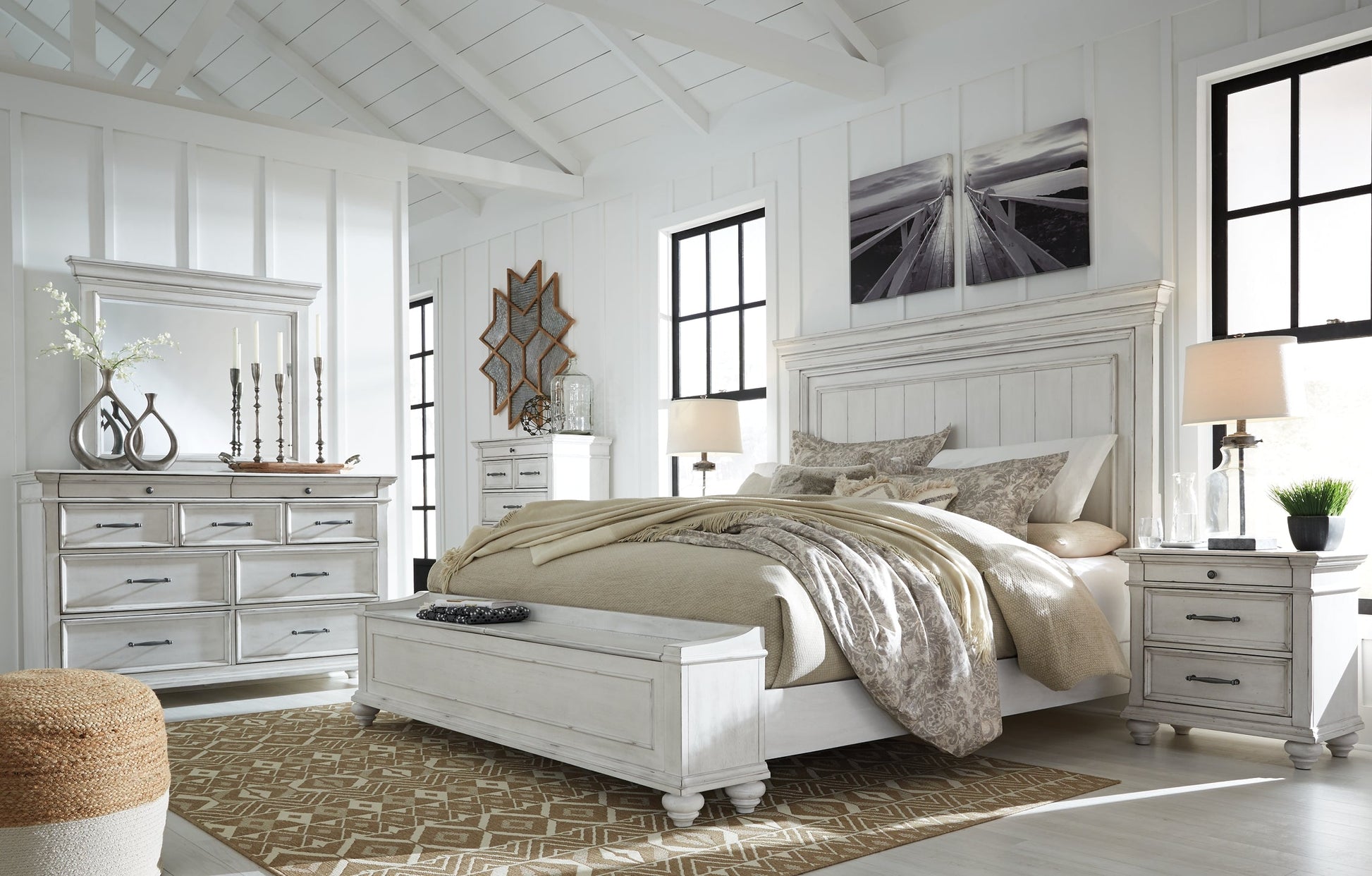 Kanwyn Queen Panel Bed with Storage Bench at Walker Mattress and Furniture Locations in Cedar Park and Belton TX.
