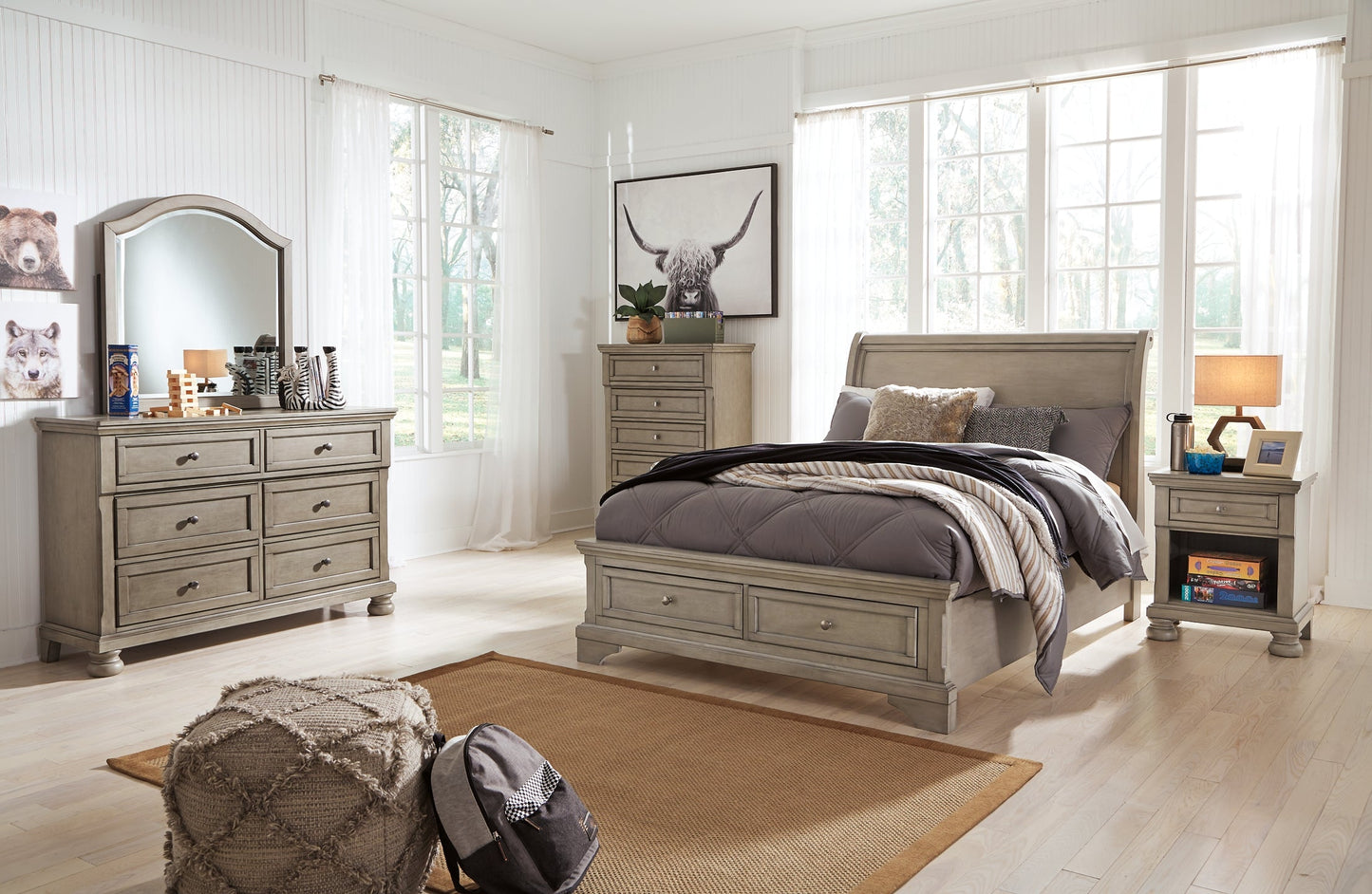Lettner Full Sleigh Bed with Dresser at Walker Mattress and Furniture Locations in Cedar Park and Belton TX.