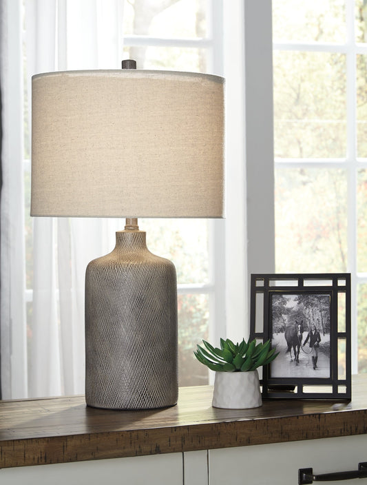 Linus Ceramic Table Lamp (1/CN) at Walker Mattress and Furniture Locations in Cedar Park and Belton TX.