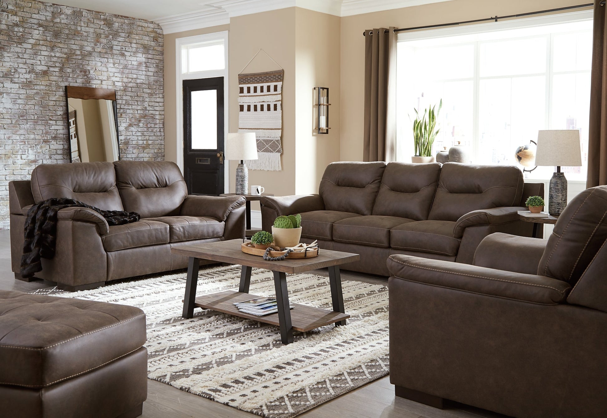 Maderla Sofa, Loveseat, Chair and Ottoman at Walker Mattress and Furniture Locations in Cedar Park and Belton TX.