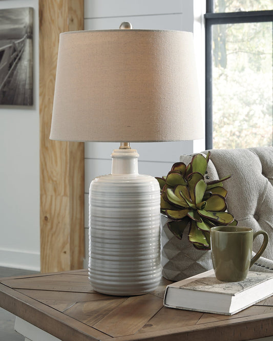 Marnina Ceramic Table Lamp (2/CN) at Walker Mattress and Furniture Locations in Cedar Park and Belton TX.
