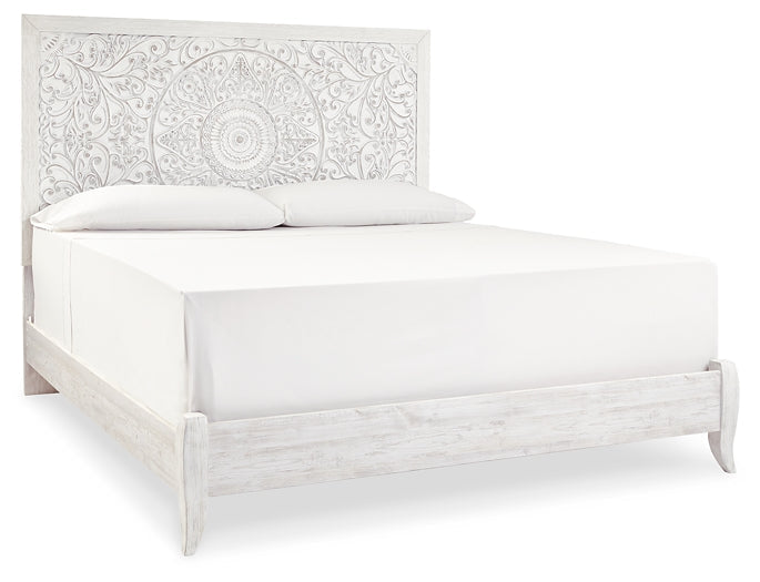Paxberry King Panel Bed with Mirrored Dresser at Walker Mattress and Furniture Locations in Cedar Park and Belton TX.